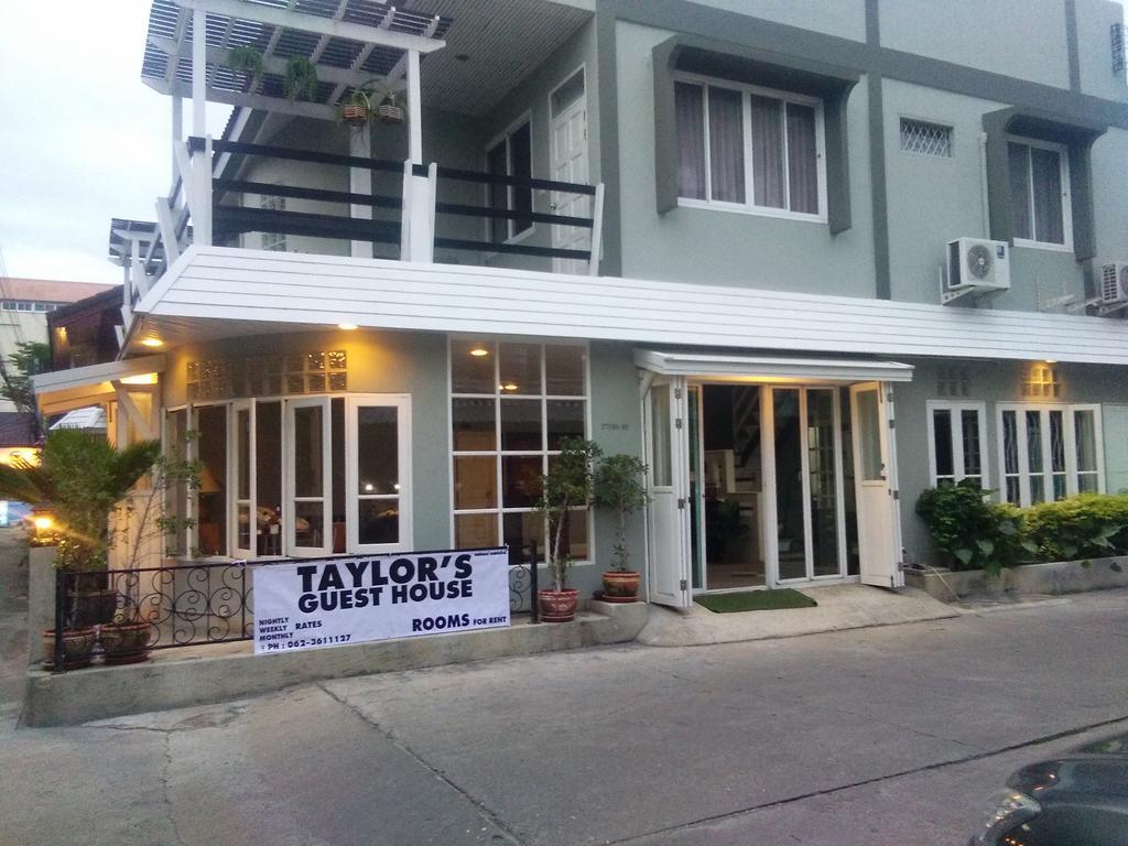 Taylor'S Guesthouse Хуа Хин Екстериор снимка